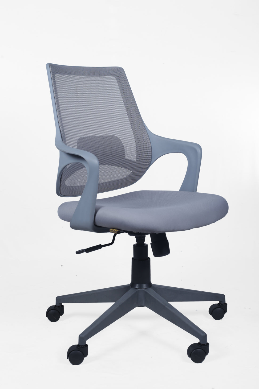 Ergonomic mesh office chair